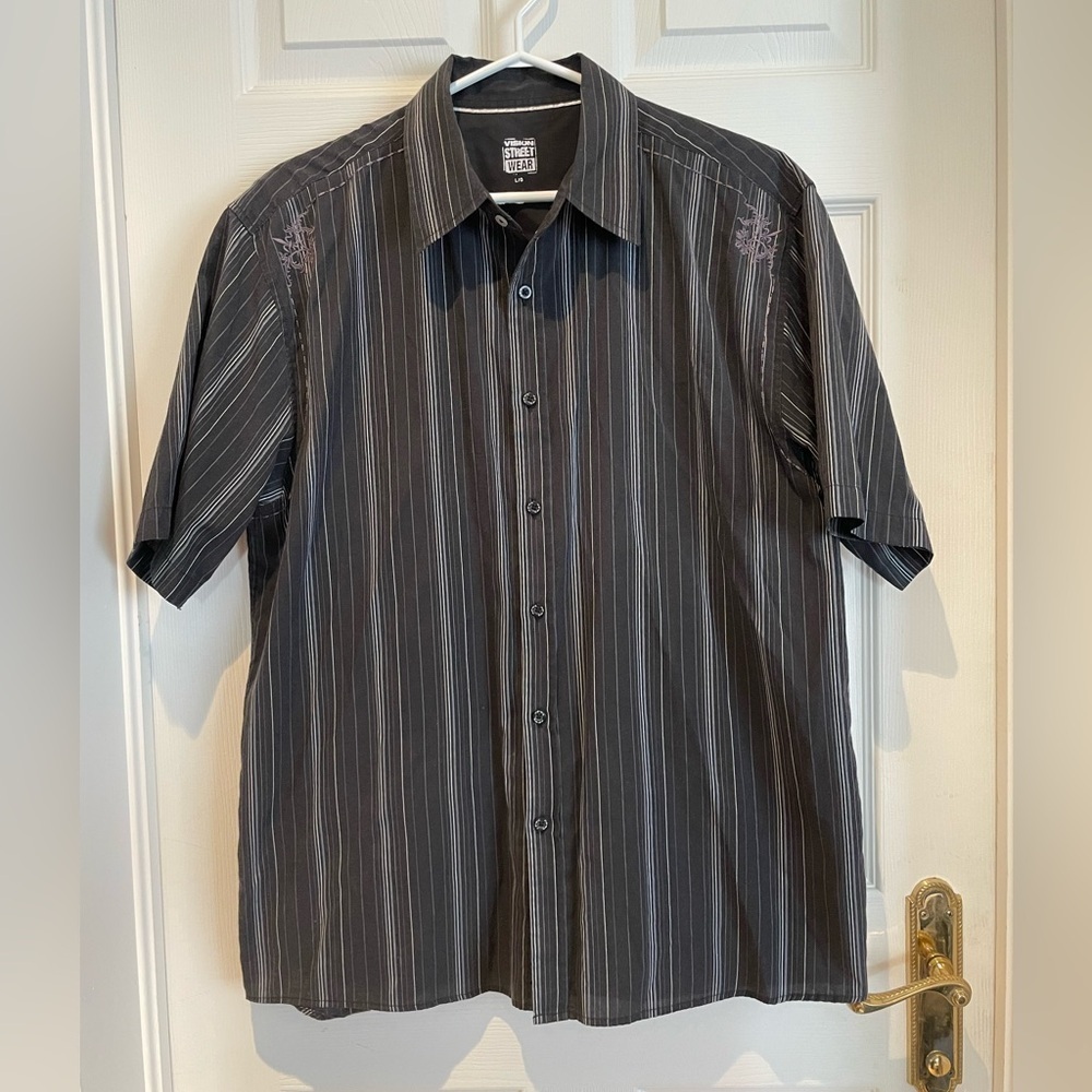 VISION STREET WEAR Casual button down short sleeve